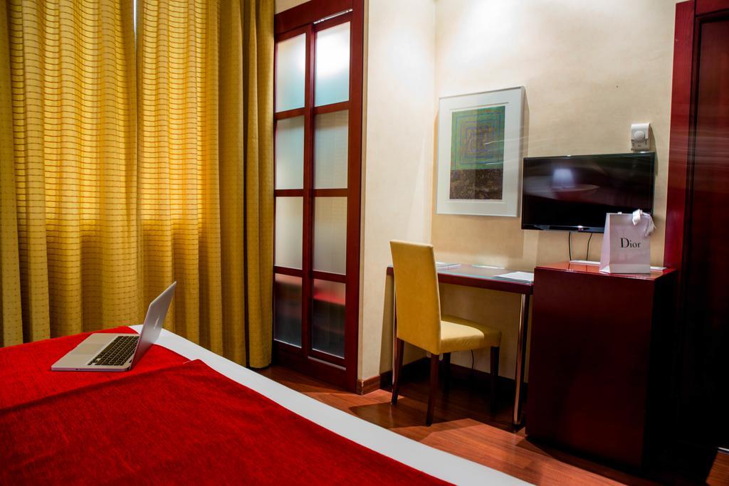 Hotel Arosa Madrid Kamer foto